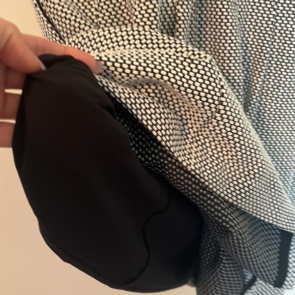 White House Black Market Fit & Flare Dress with Pockets Size 4 - Picture 7 of 7